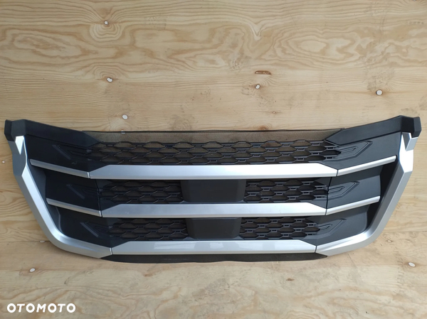 GRILL ATRAPA MASKI DAF XG XF 2x radar 2311439 231140 2311441 3131312