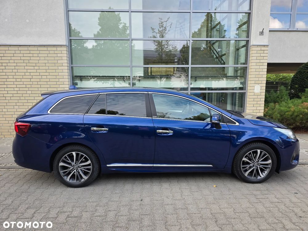 Toyota Avensis 1.8 Prestige - 8