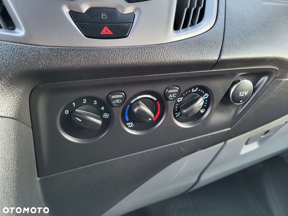 Ford Tourneo Custom 2.0 TDCi L1 Trend SelectShift - 8