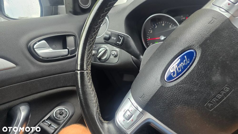 Ford Mondeo 1.6 Trend - 40