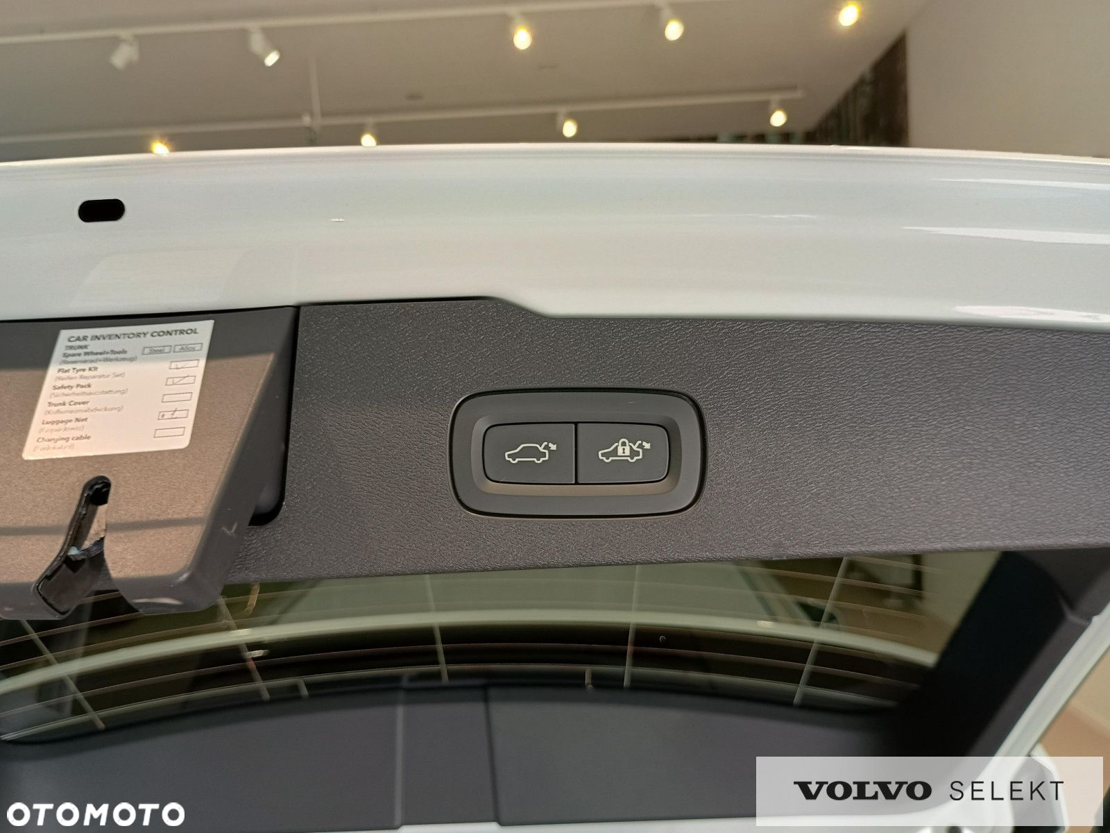 Volvo V60 Cross Country - 25