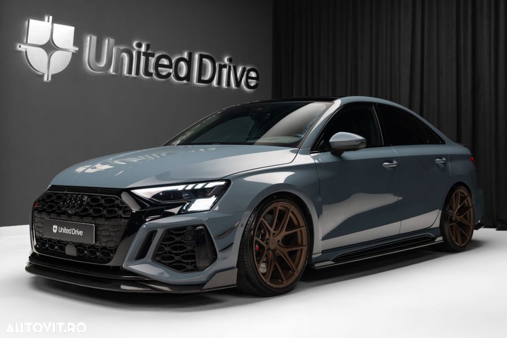 AUDI Rs3