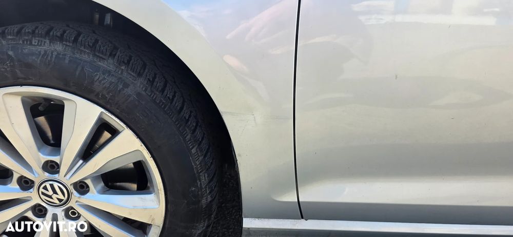 Volkswagen Golf 1.6 TDI BlueMotion Technology Lounge - 14