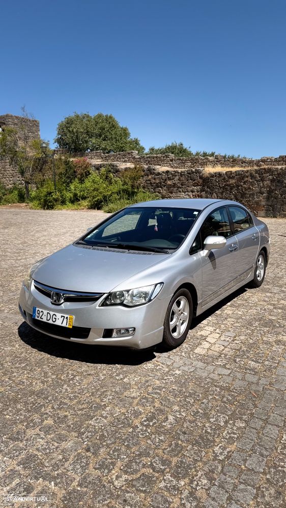 Honda Civic 1.3 DSI i-VTEC Hybrid Elegance - 2