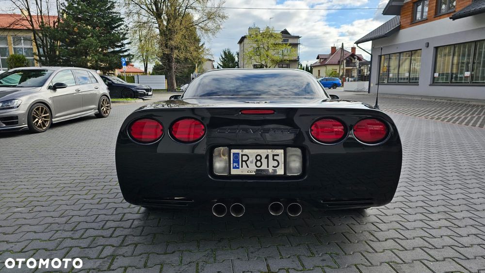 Chevrolet Corvette - 7