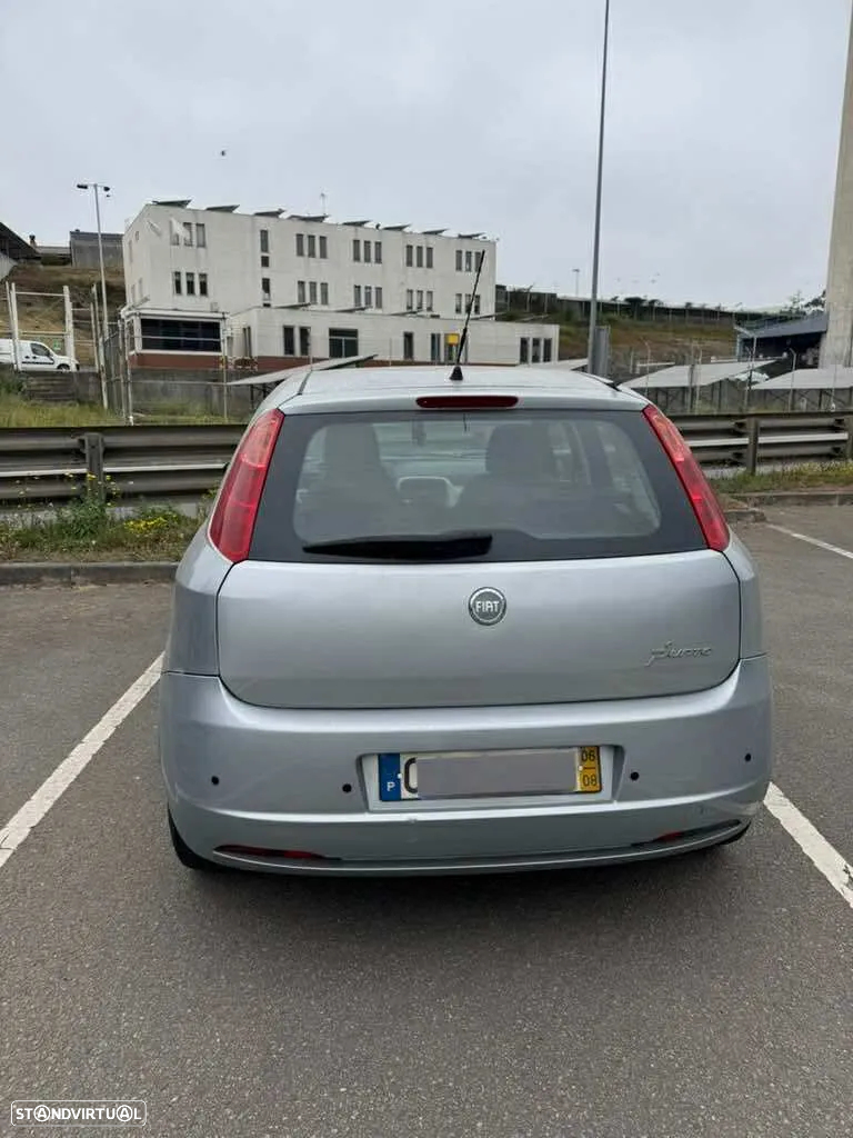 Fiat Grande Punto - 2