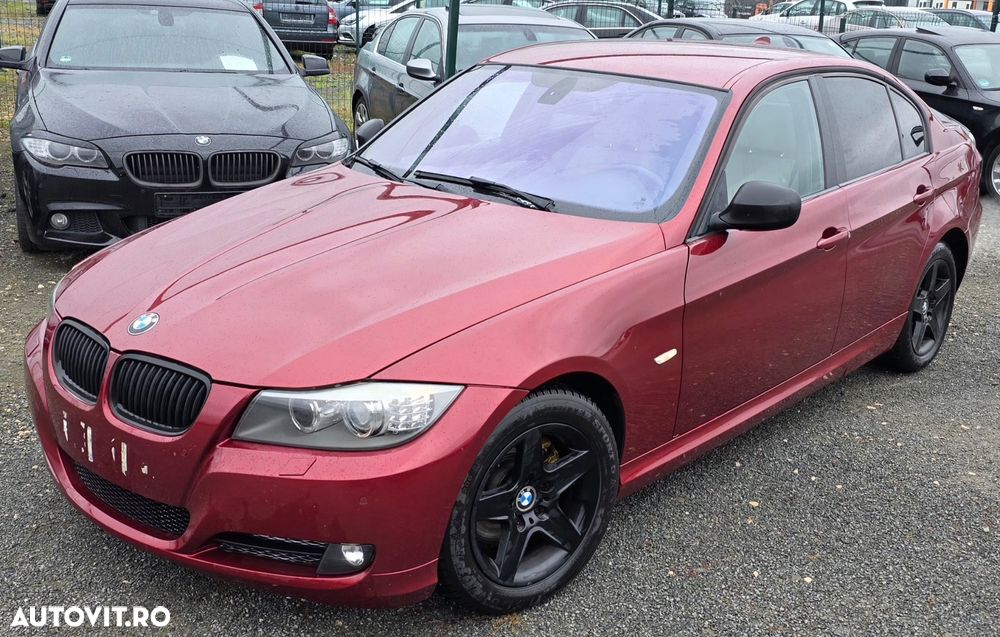 BMW Seria 3 320d EfficientDynamics Edition - 9