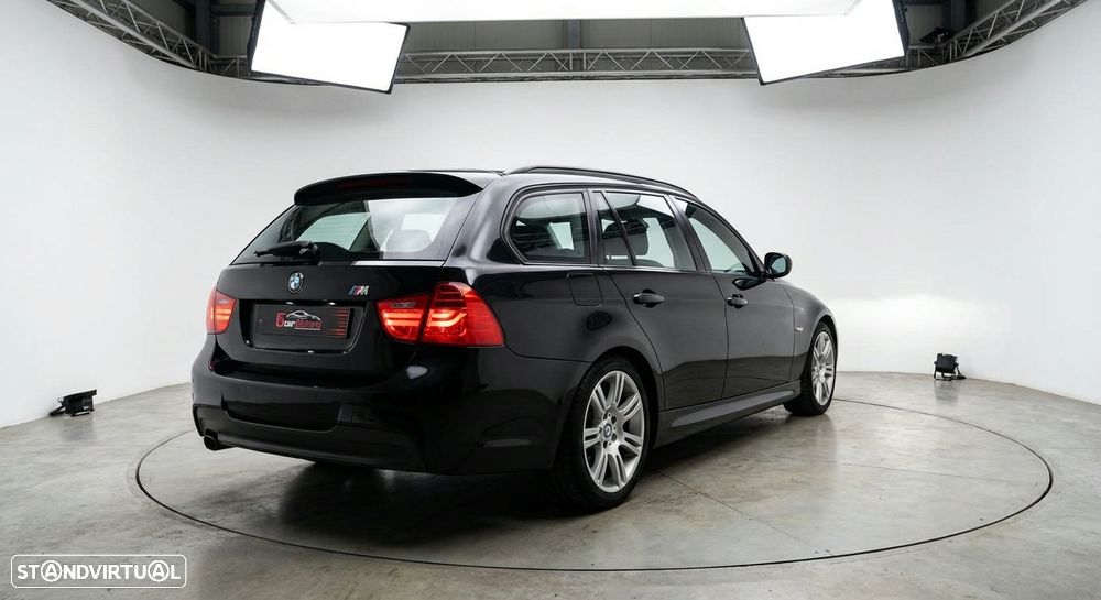 BMW 320 d xDrive Pack M - 6