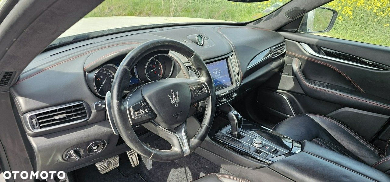Maserati Levante - 22
