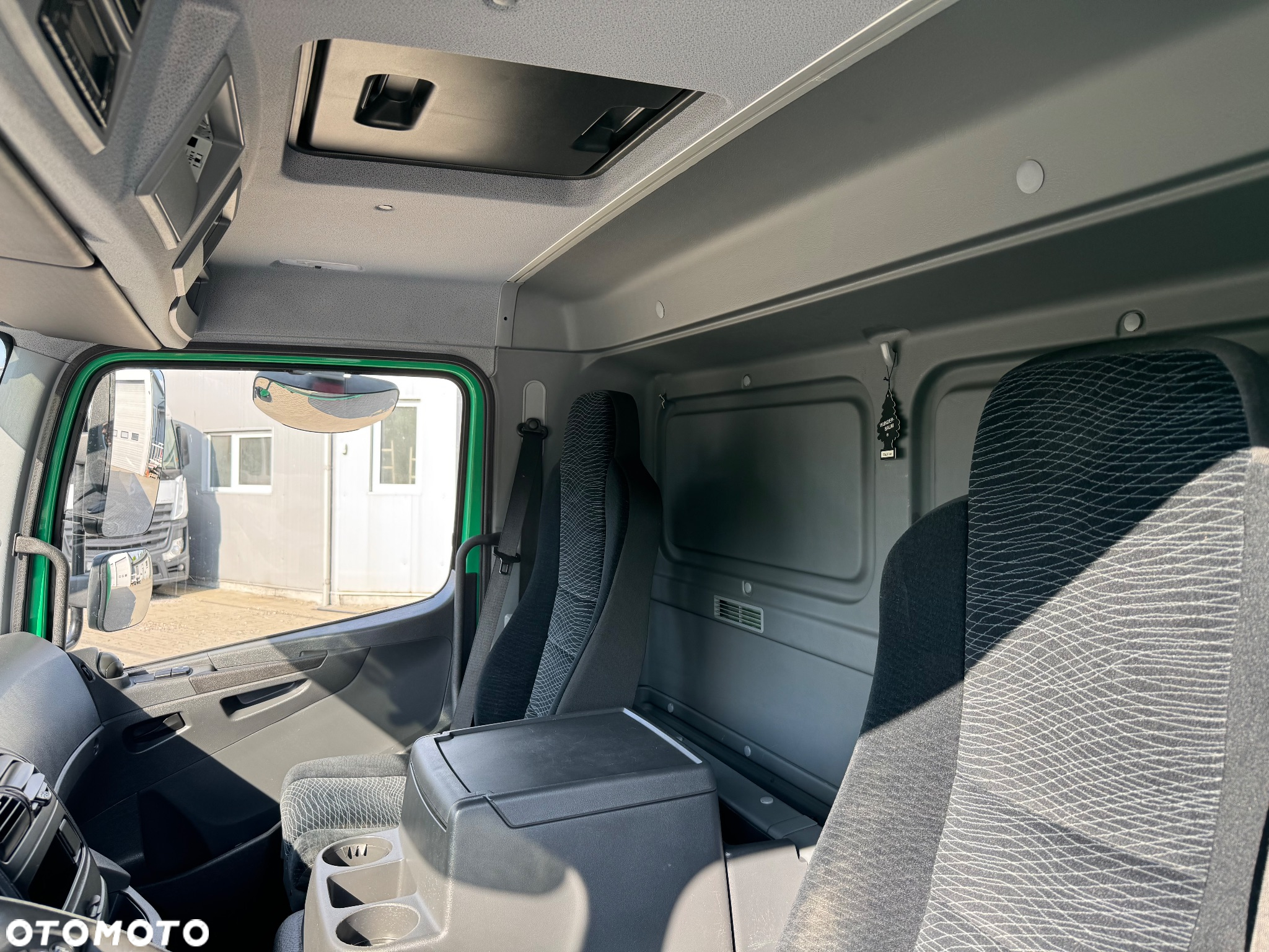 Mercedes-Benz ATEGO - 24