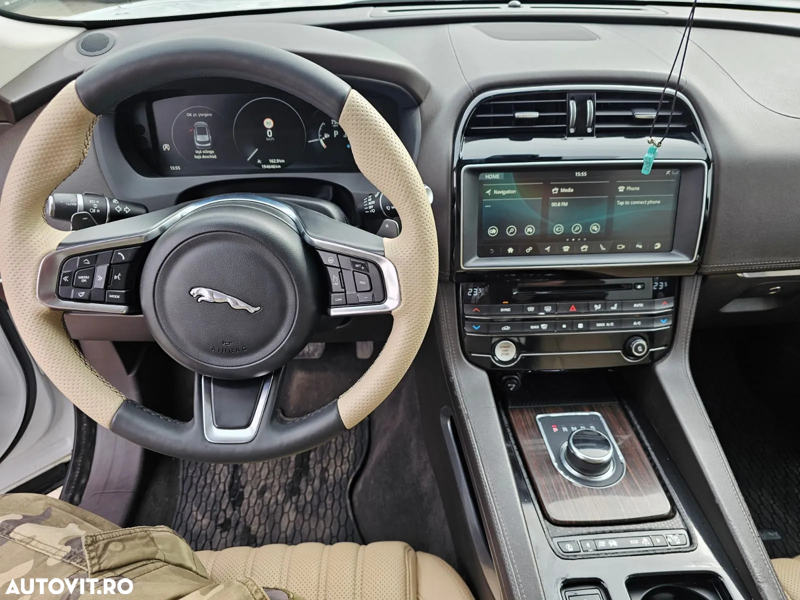 Jaguar F-Pace 20d AWD Prestige - 10