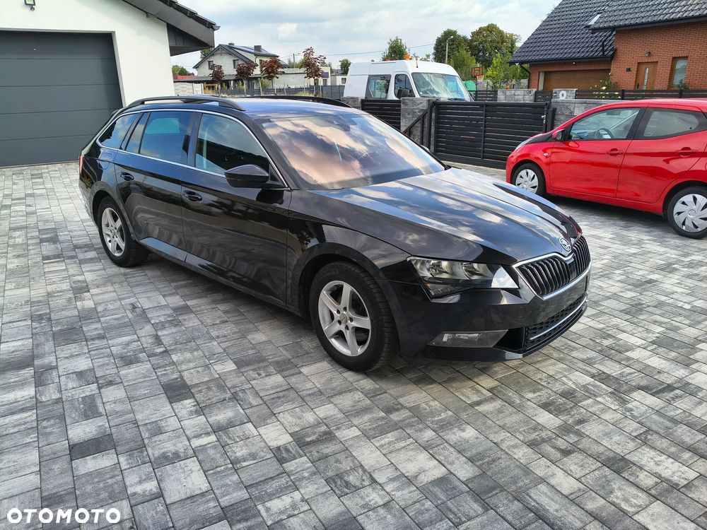 Skoda Superb 1.6 TDI Ambition - 11