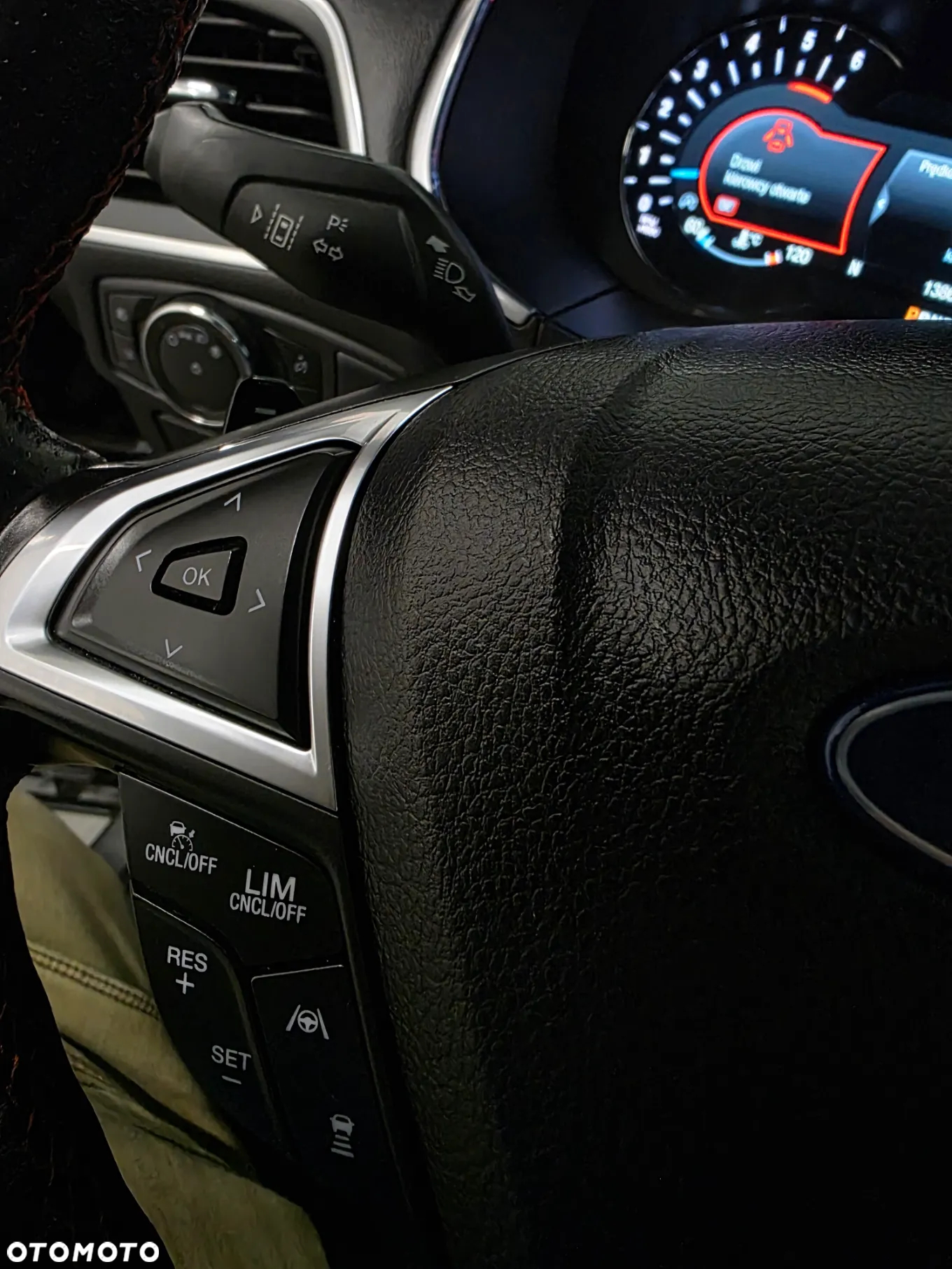 Ford Edge 2.0 EcoBlue Bi-Turbo 4x4 ST-LINE - 22
