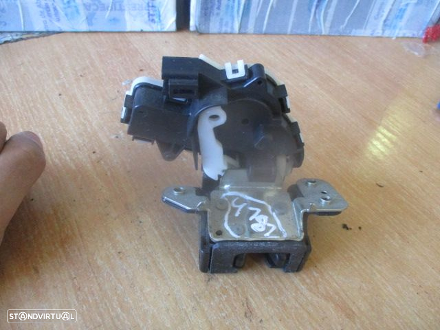 Fecho FEC4181 MAZDA 5 2012 MALA 4 PINOS - 3