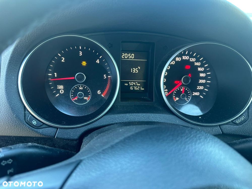 Volkswagen Golf - 5