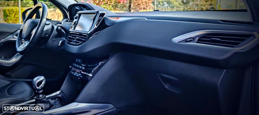 Peugeot 2008 BlueHDi FAP 120 STOP & START GT-Line Edition - 14