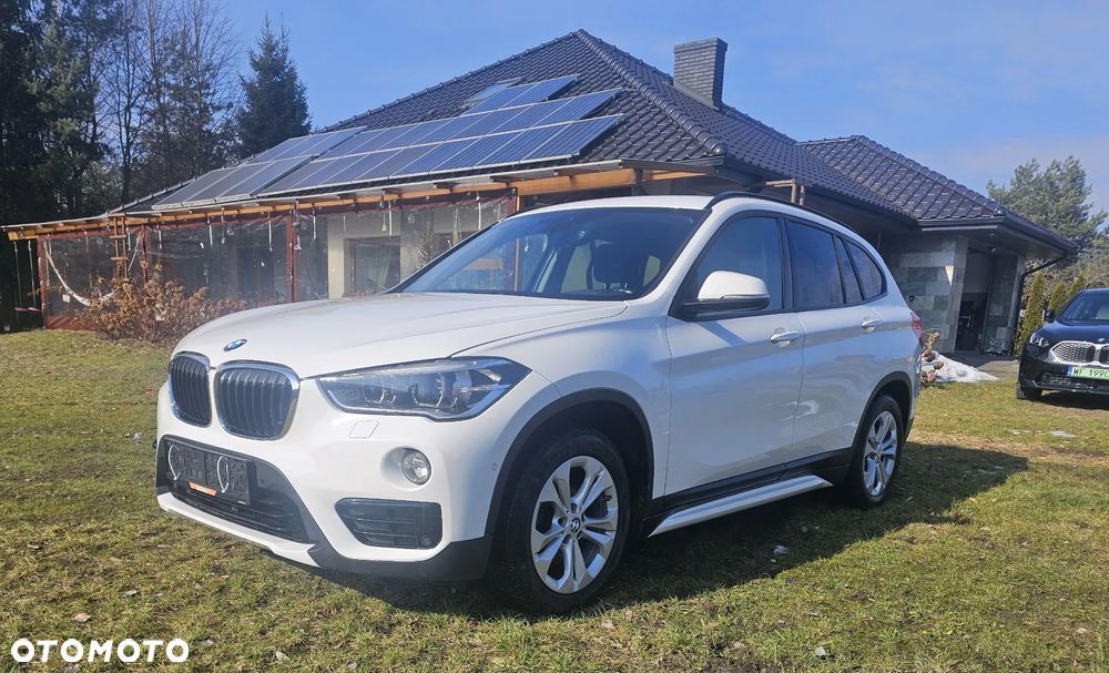 BMW X1 xDrive18d Sport Line - 1