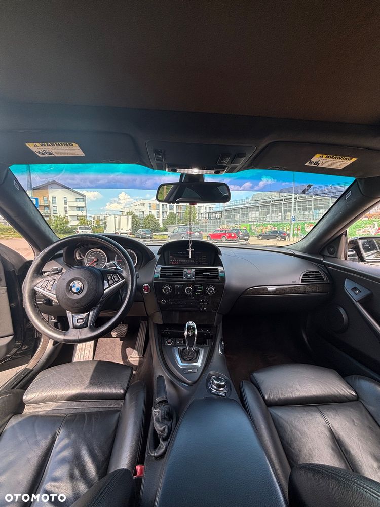 BMW Seria 6 650 i - 12