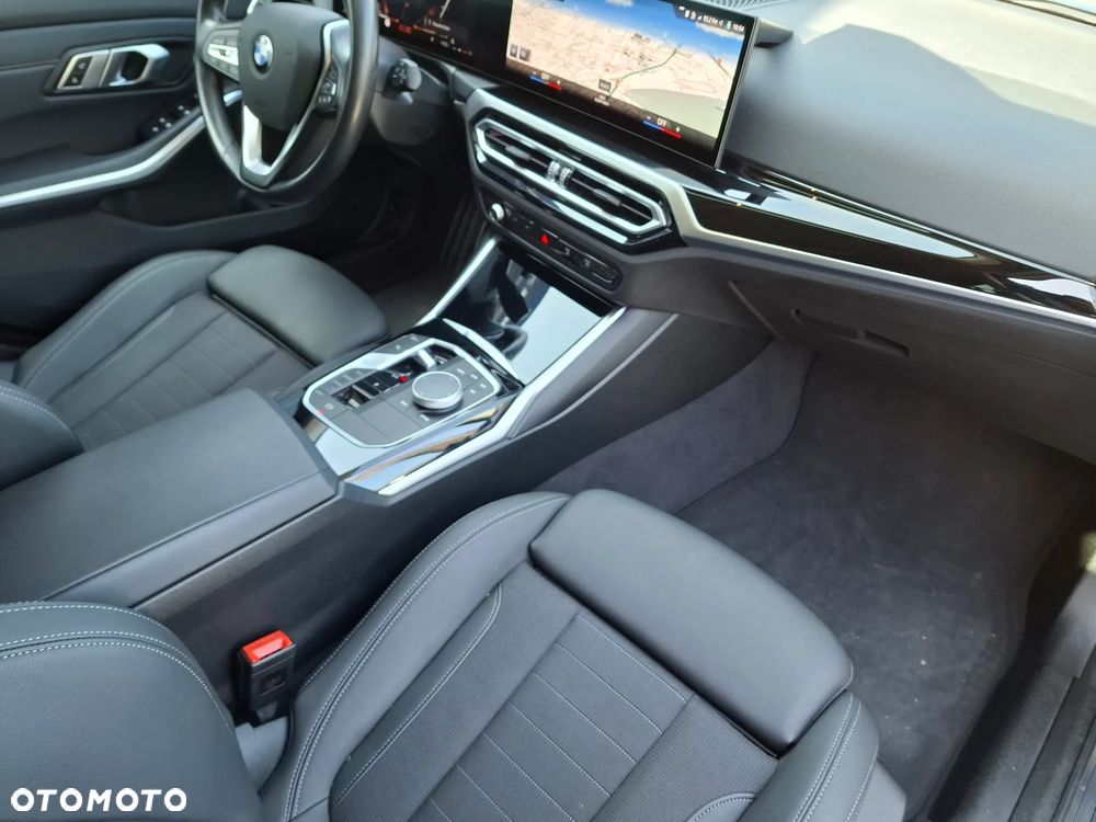 BMW Seria 3 318d Sport Line Shadow - 32