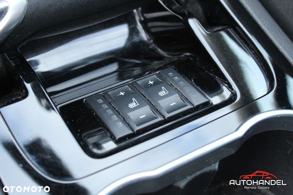 Ford S-Max - 16
