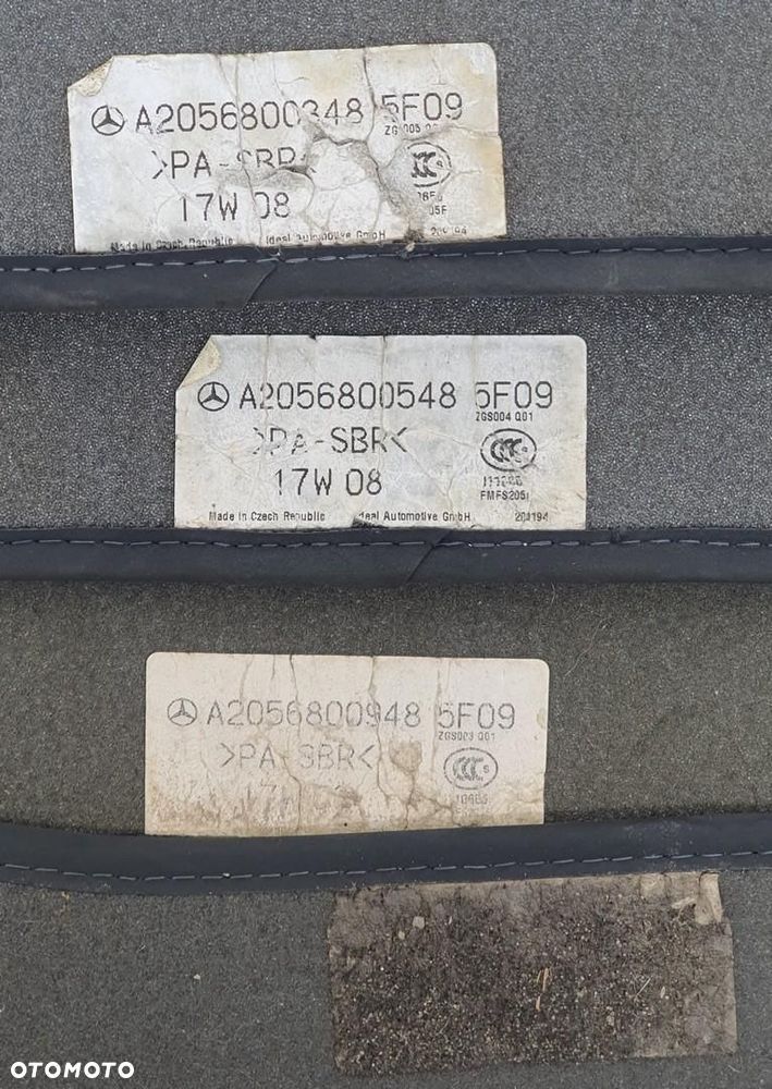 DYWANIKI CHODNICZKI WELUROWE MERCEDES W205 A2056800548 KOMPLET - 6
