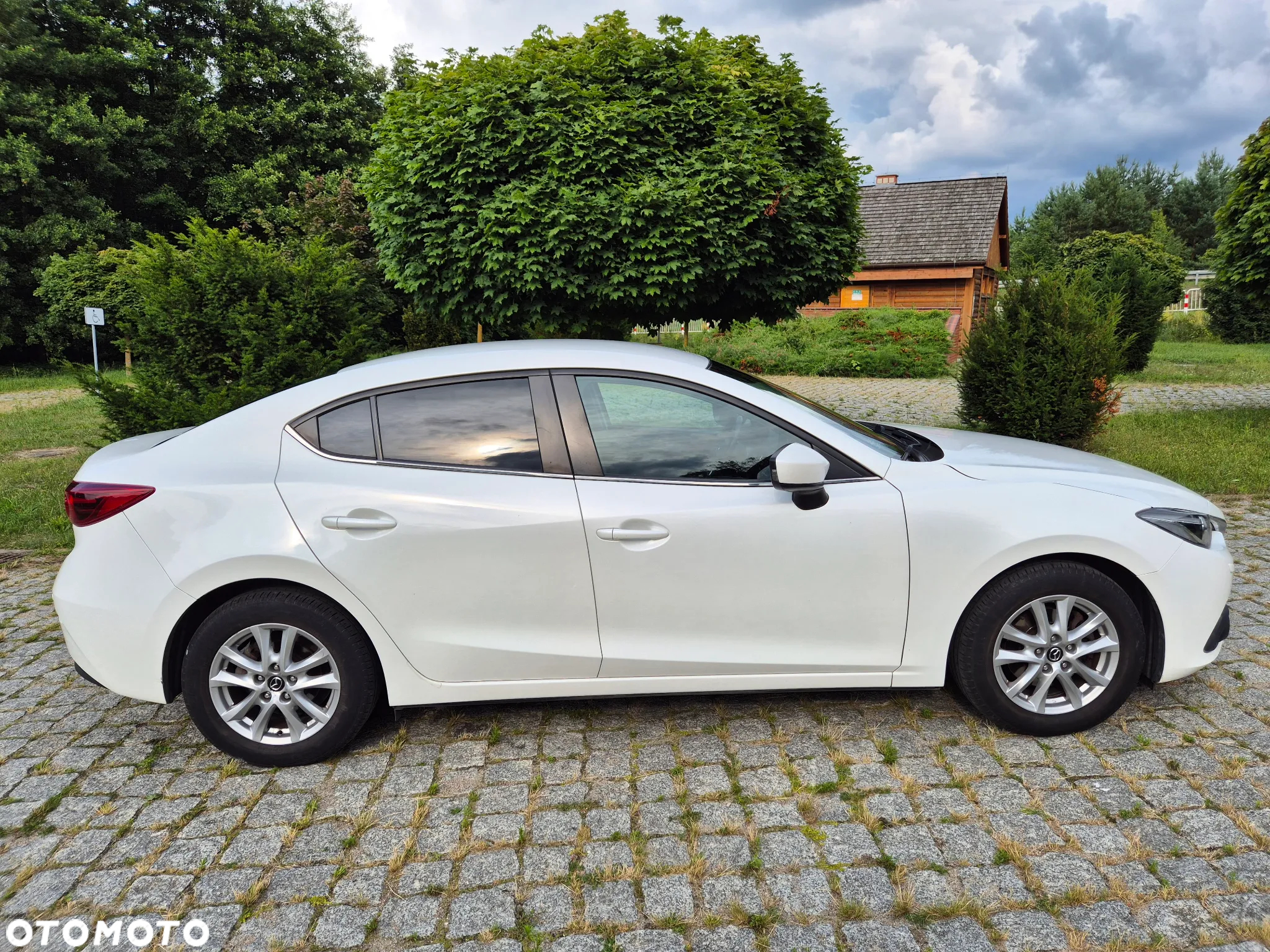 Mazda 3 - 4