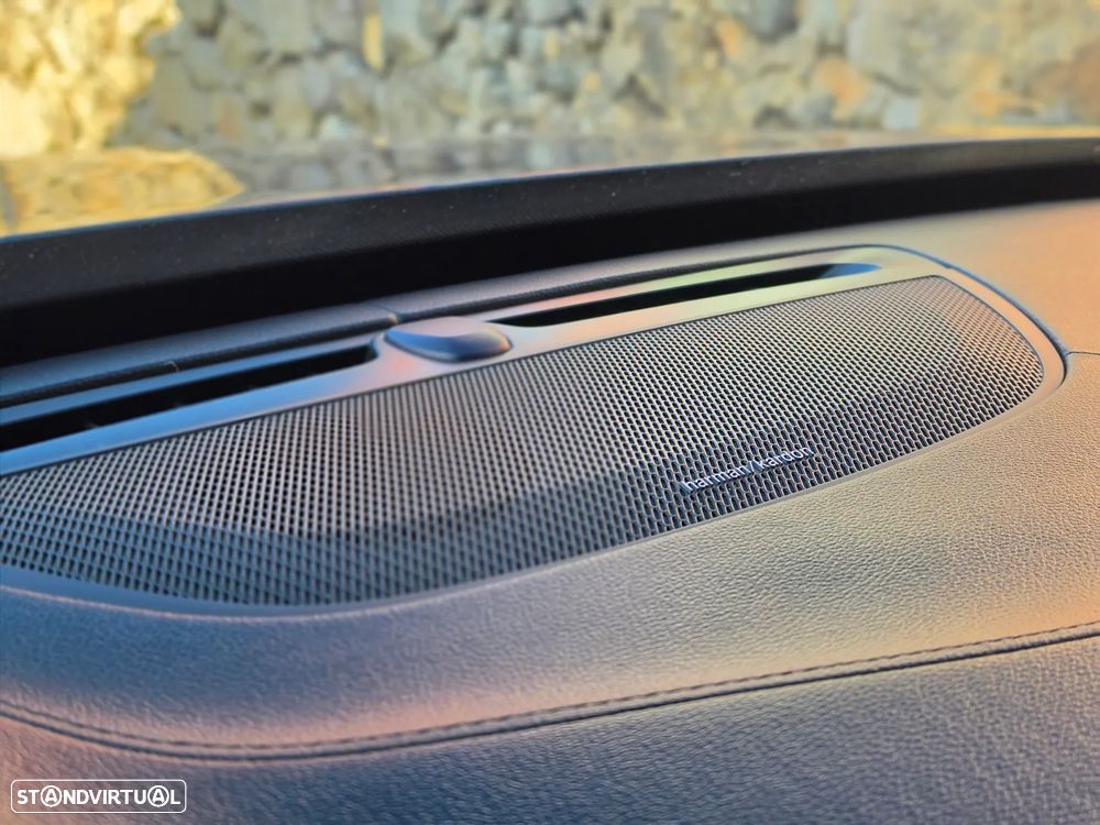 Volvo XC 90 T8 AWD Recharge Geartronic RDesign - 23