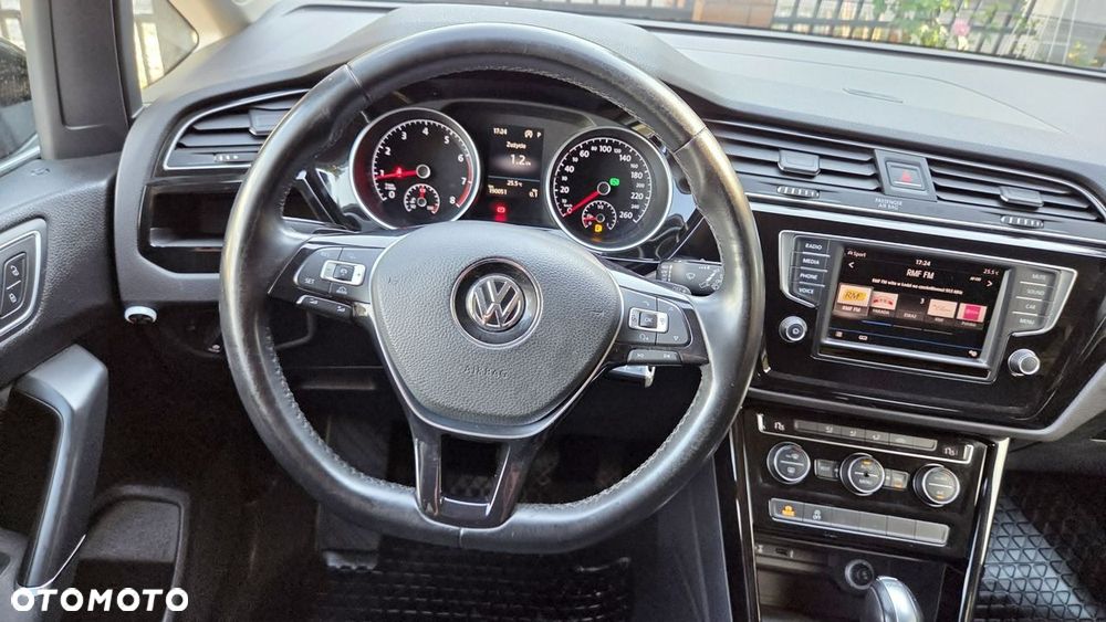 Volkswagen Touran 1.8 TSI BMT Highline DSG - 24