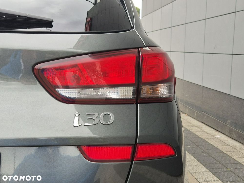 Hyundai i30 1.0 T-GDI Smart - 28