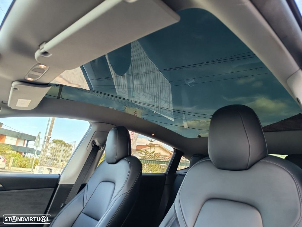 Tesla Model Y Long Range Tração Integral - 19