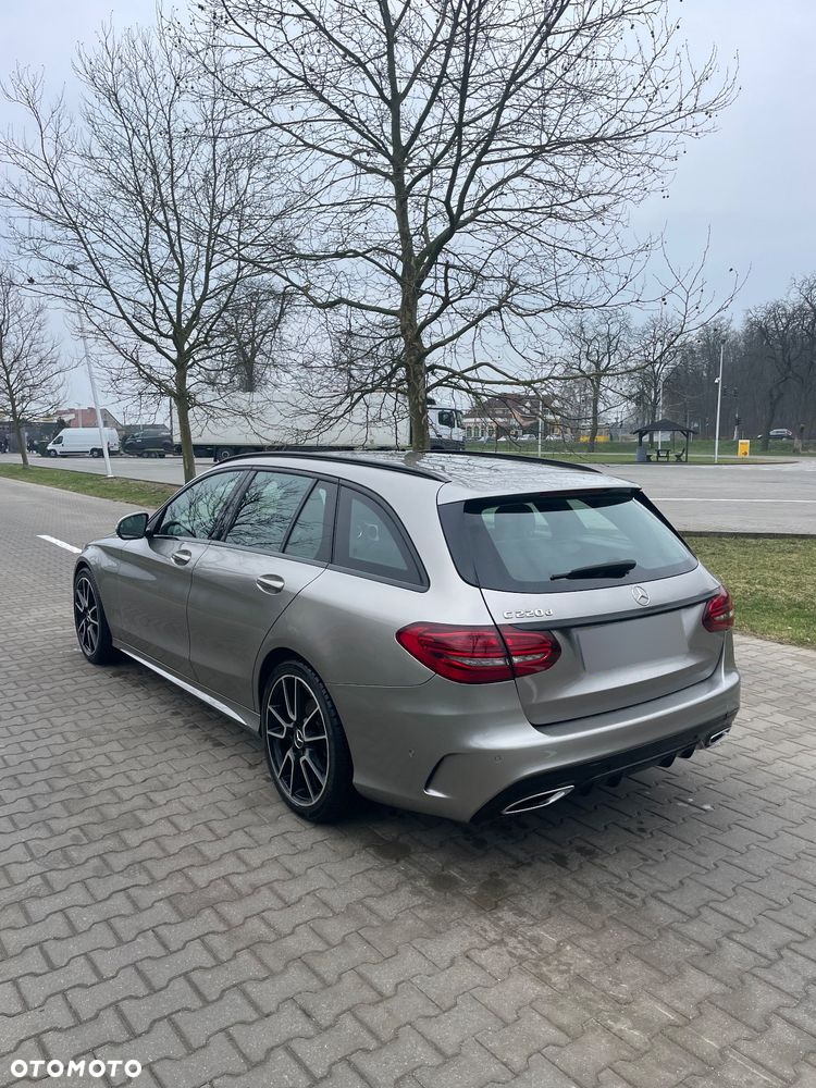 Mercedes-Benz Klasa C 220 d T 9G-TRONIC AMG Line - 3