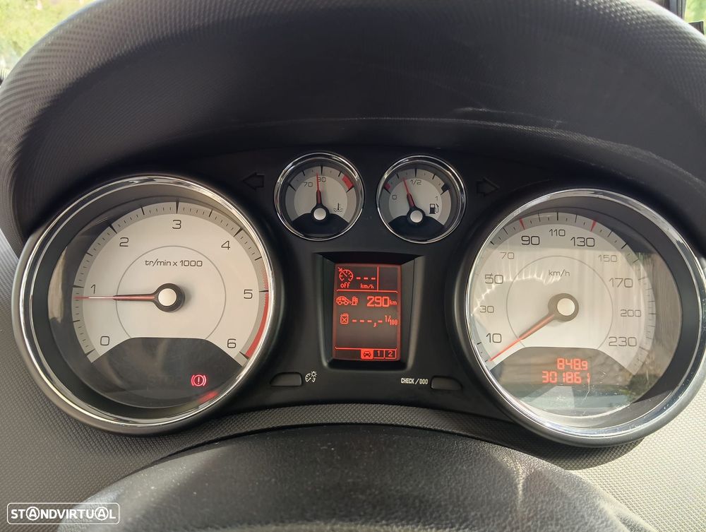 Peugeot 308 SW 1.6 HDi Executive CVM6 - 19