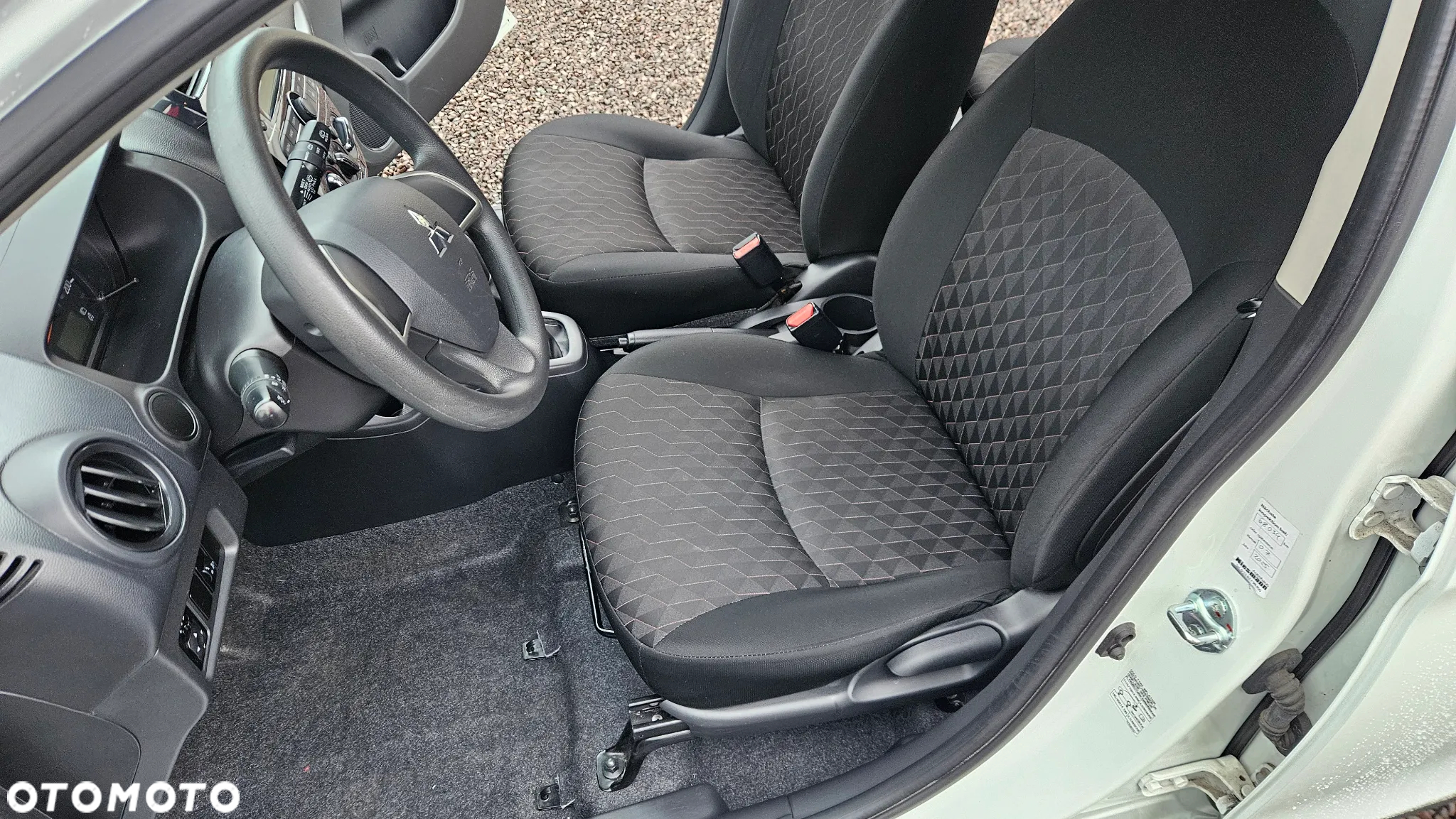 Mitsubishi Space Star 1.0 Active - 16