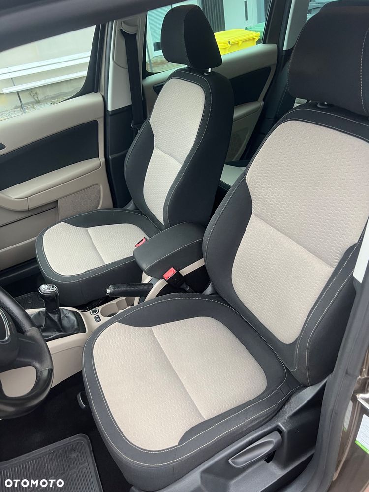 Skoda Yeti 1.8 TSI 4x4 Elegance PLUS EDITION - 19