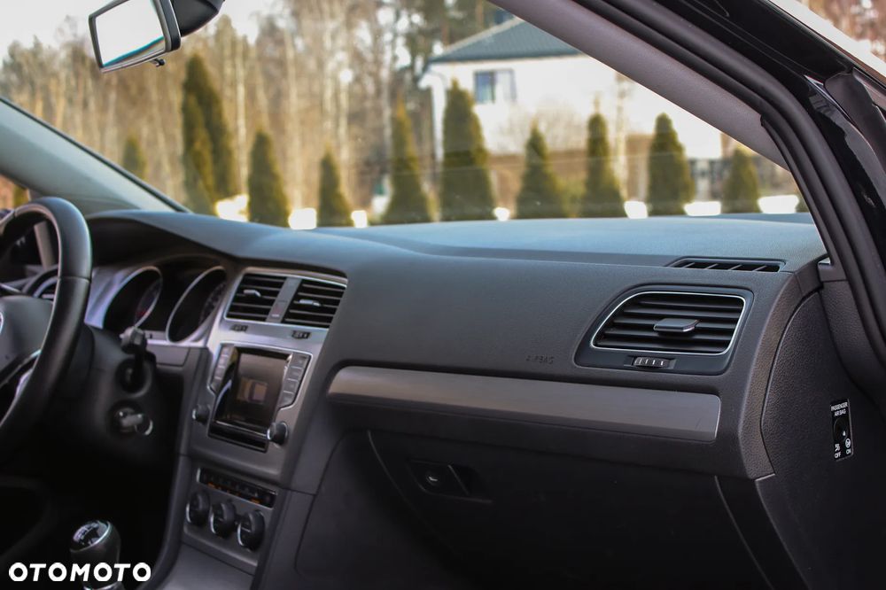 Volkswagen Golf 2.0 BlueTDI Highline - 21