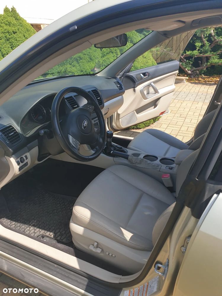 Subaru Outback 2.0D RC NAV - 7