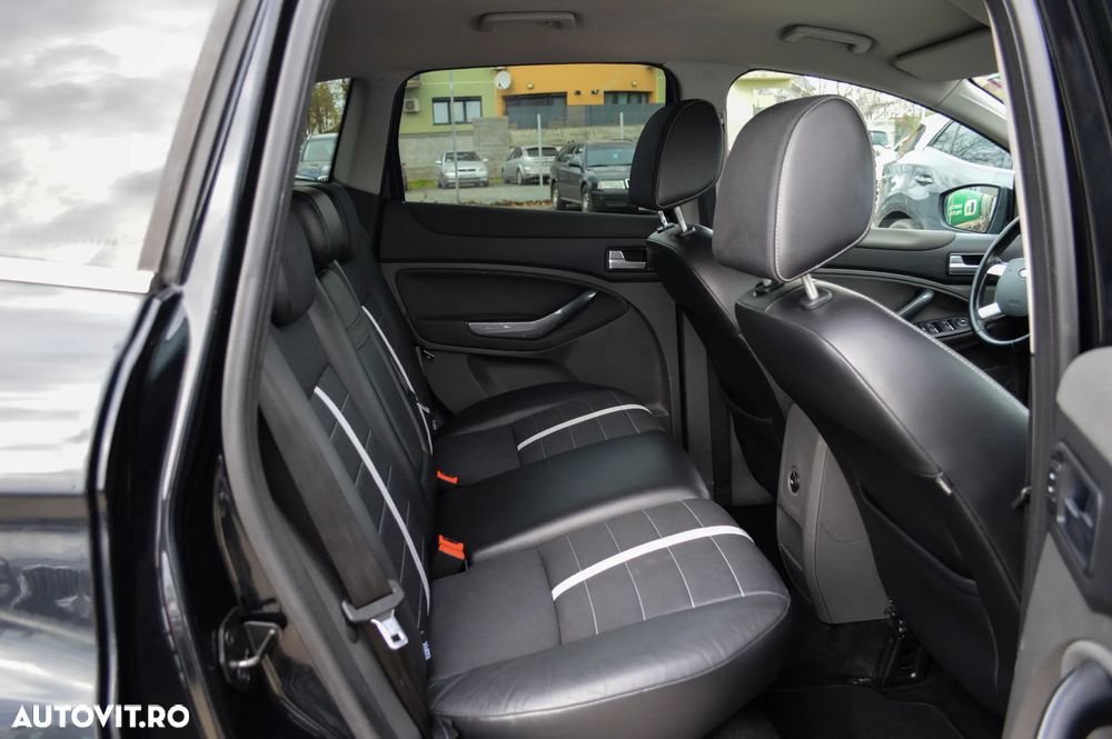 Ford Kuga 2.0 TDCi 4x4 Titanium - 13