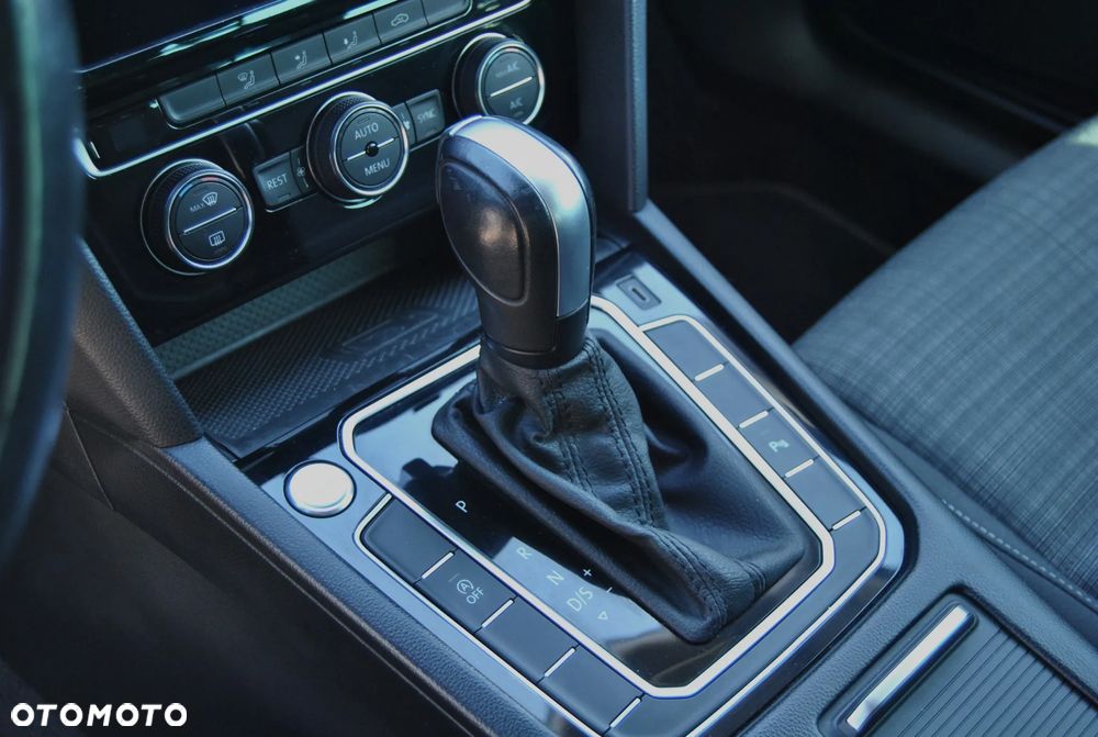 Volkswagen Passat Variant 1.5 TSI OPF DSG Comfortline - 12