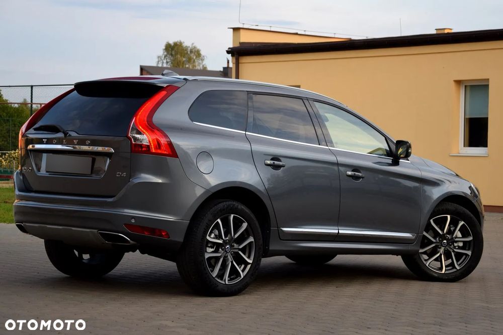 Volvo XC 60 D4 Summum - 4