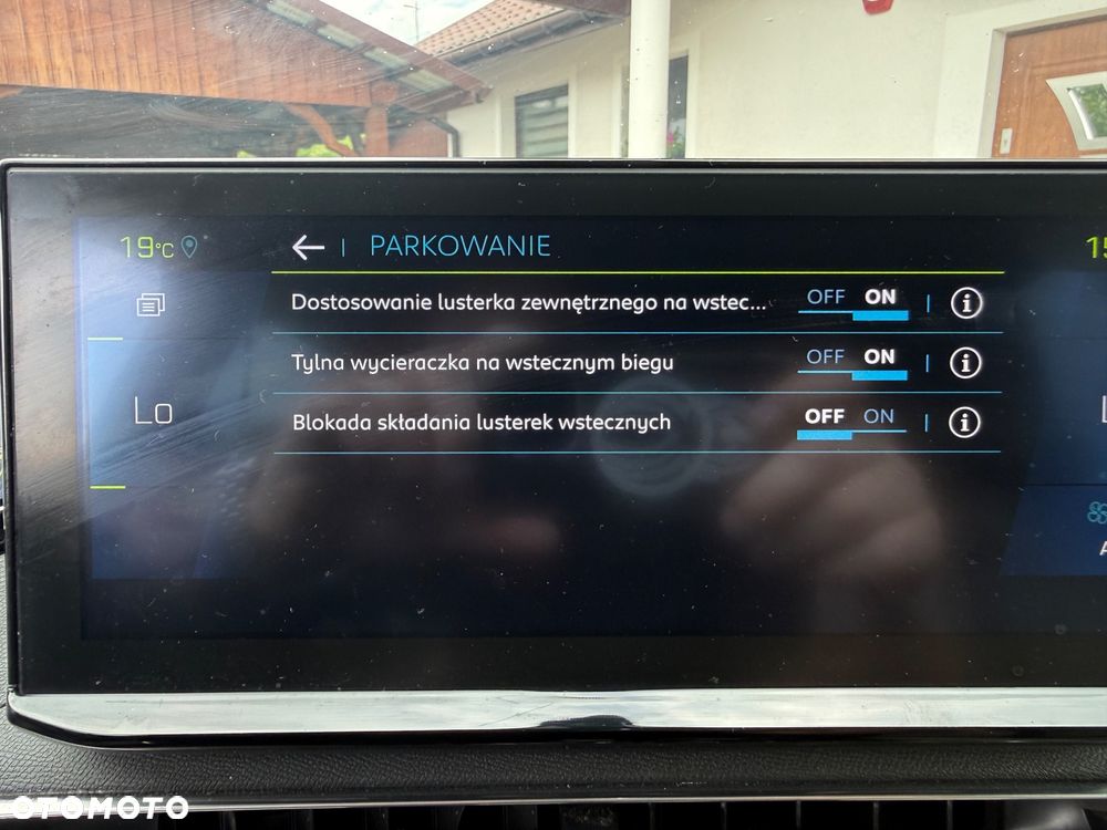 Peugeot 3008 225 e-EAT8 GT - 21