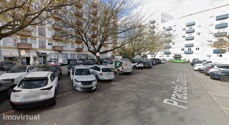 Arrendamento | Espaço comercial de 55 m² – Zona nobre de Santarém - Grande imagem: 2/3