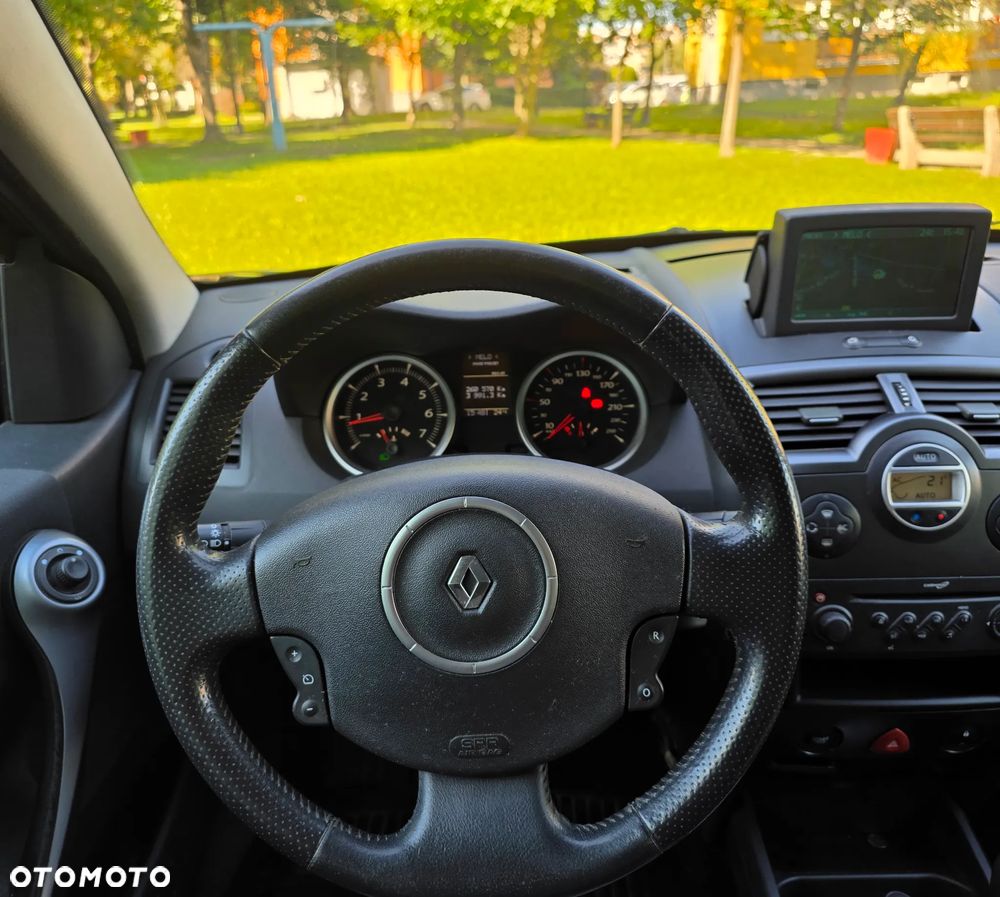 Renault Megane 1.6 16V Confort Authentique - 1