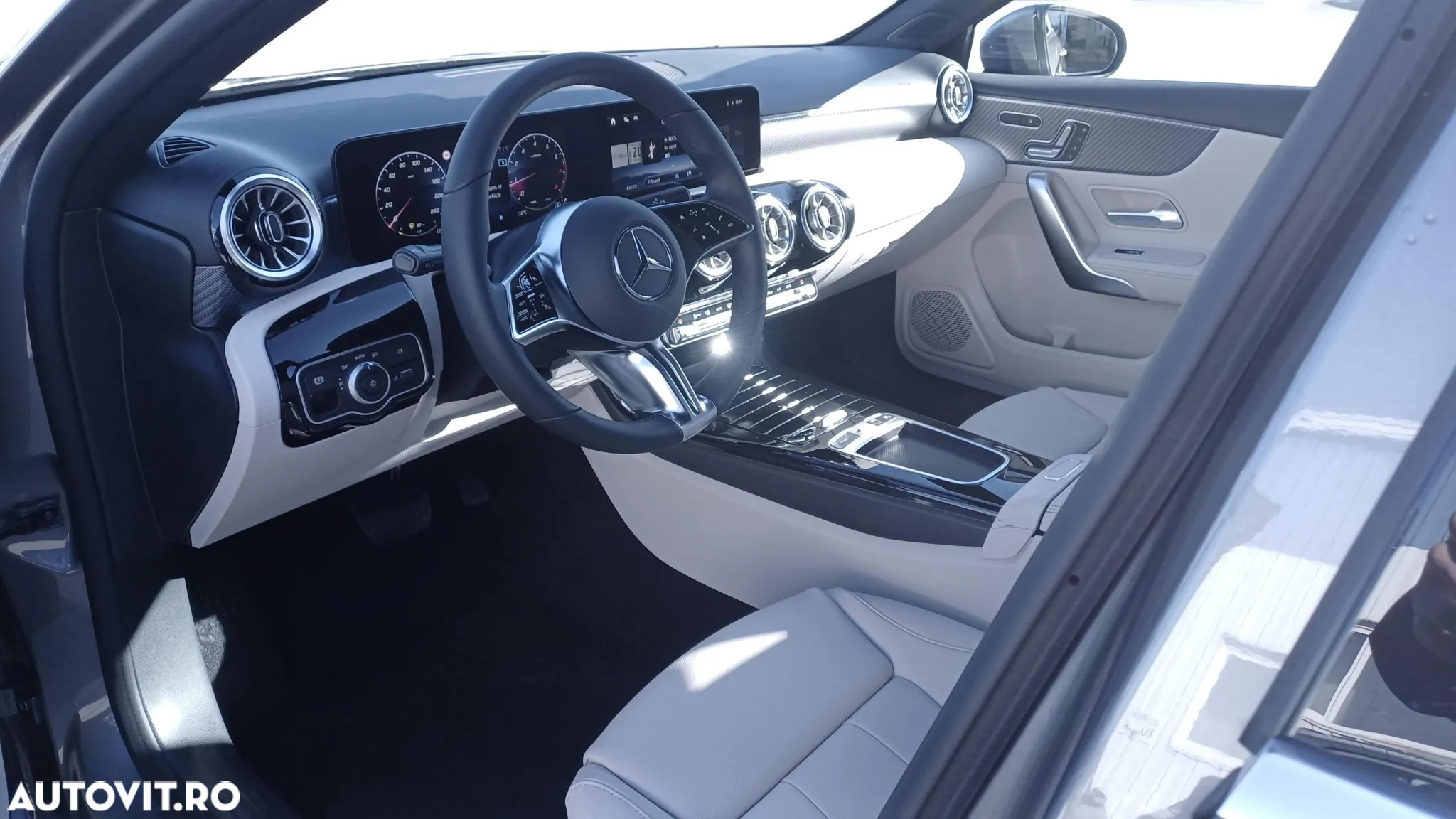 Mercedes-Benz A 220 4MATIC MHEV 8G-DCT Sedan - 9