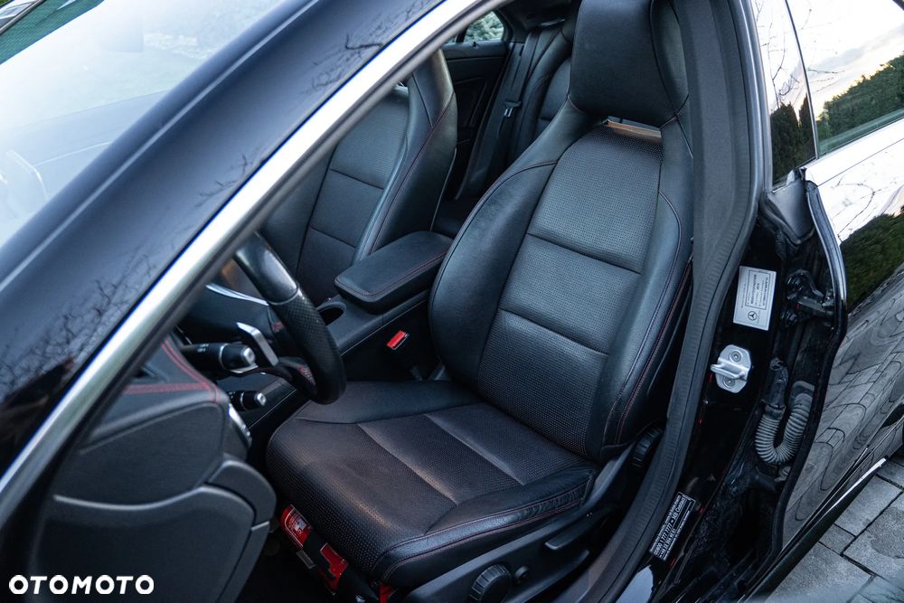 Mercedes-Benz CLA 180 d 7G-DCT AMG Line - 23