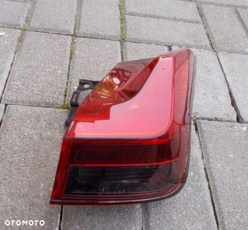 LEXUS NX UX200 UX250H 2019- PRAWA LED - 2