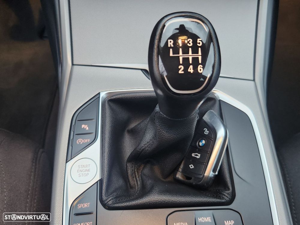 BMW 318 d Touring - 27