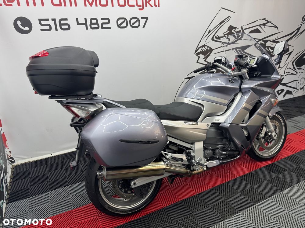 Yamaha FJR - 3