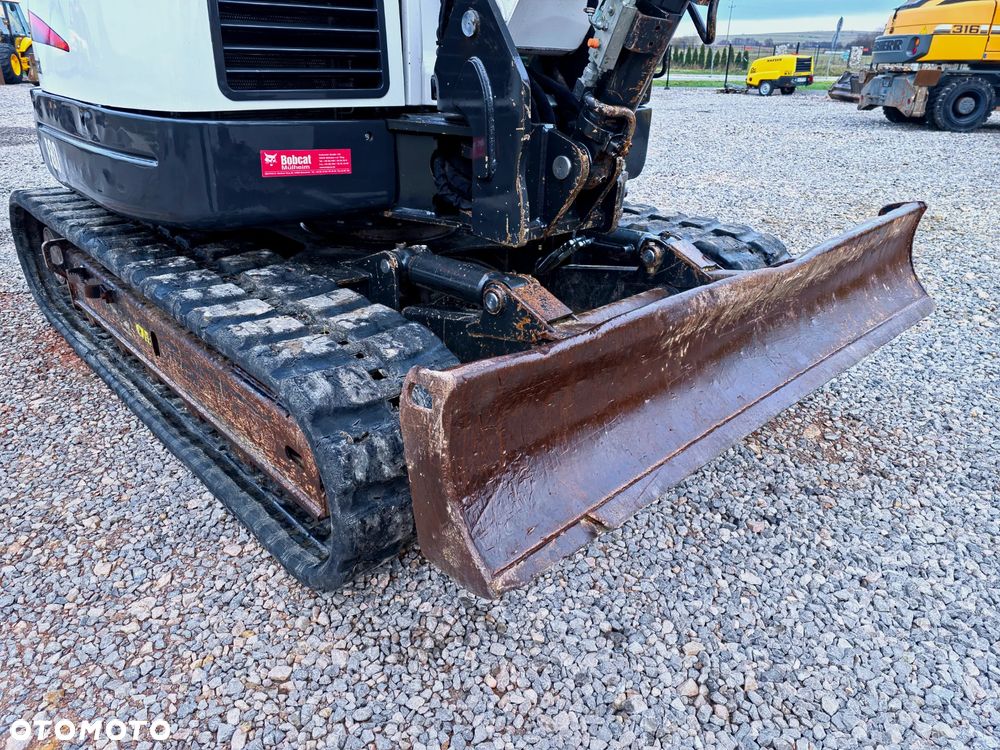 Bobcat E80 - 31