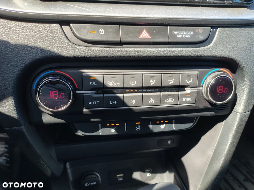 Kia Ceed - 28