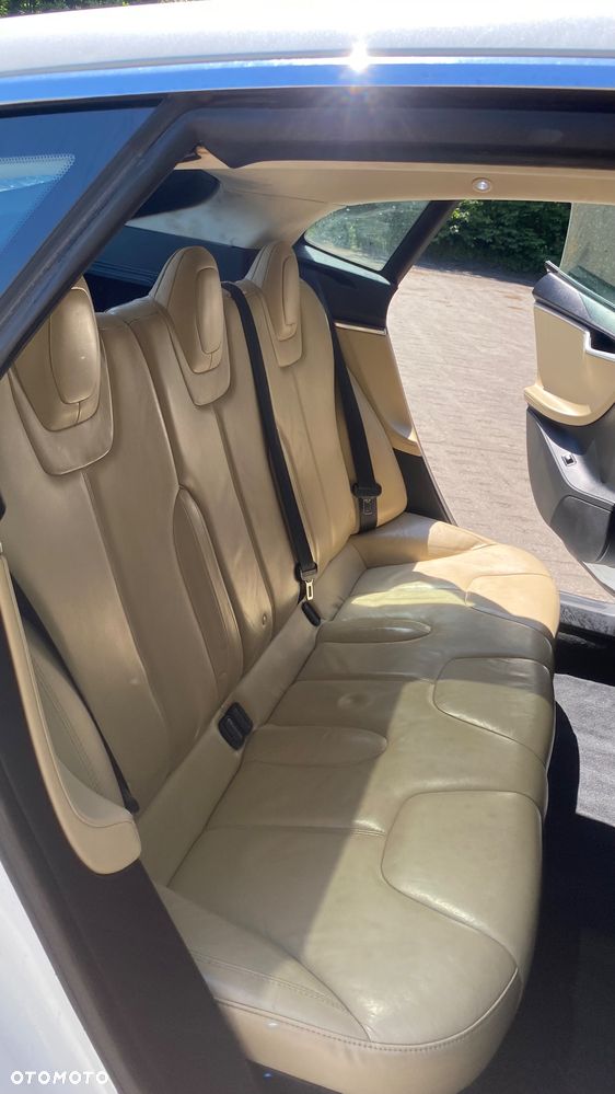 Tesla Model S 60 - 15